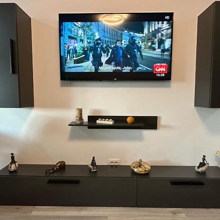 Apartament Lux Bacovia 2 Apartman Bákó Kültér fotó